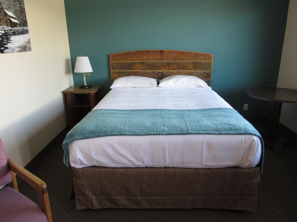 Al'S Westward Ho Motel West Yellowstone Eksteriør billede