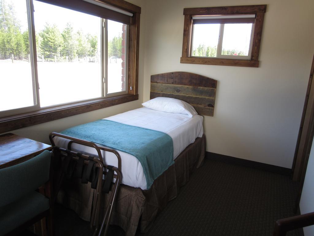 Al'S Westward Ho Motel West Yellowstone Eksteriør billede